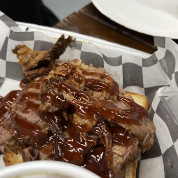 Totos BBQ Express - Brisket - Barbeque Near Me - Nashville, Tennessee Totos BBQ Express - Brisket - Barbeque Near Me - Nashville, Tennessee