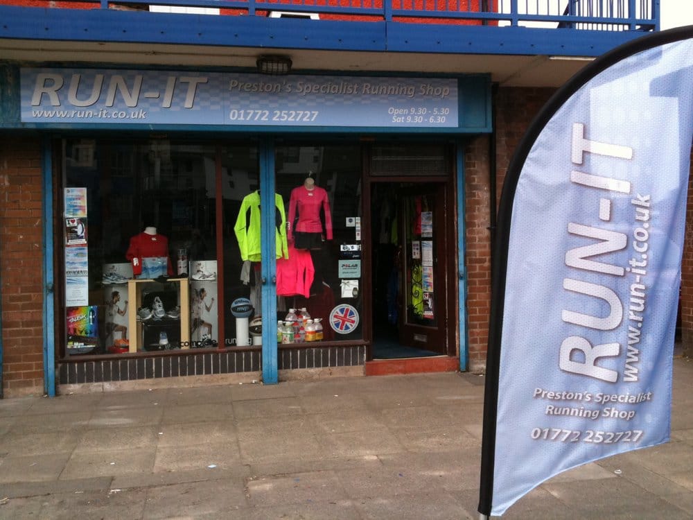 smash v2 leather women's sneakers