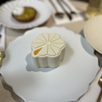 Lysee - Lysée - Desserts Near Me - New York, New York Lysee - Lysée - Desserts Near Me - New York, New York