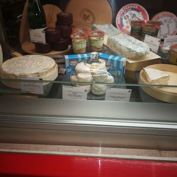 Le Cellier de la Butte - Ma fromagerie préférée. Jamais déçue. Les prix ne sont pas excessifs.Je n'ai pas encore essayé les vins mais je le conseille. - Wine Bars Near Me - Paris, 75 Le Cellier de la Butte - Ma fromagerie préférée. Jamais déçue. Les prix ne sont pas excessifs.Je n'ai pas encore essayé les vins mais je le conseille. - Wine Bars Near Me - Paris, 75
