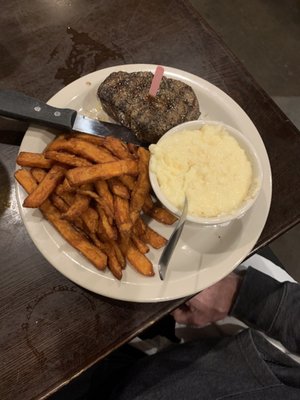 Rusty's Riverfront Grill by null