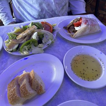 Hellas Restaurant - Greek Salad, Gyro Pita and Appetizer Bread w/oil - Bakeries Near Me - Tarpon Springs, Florida