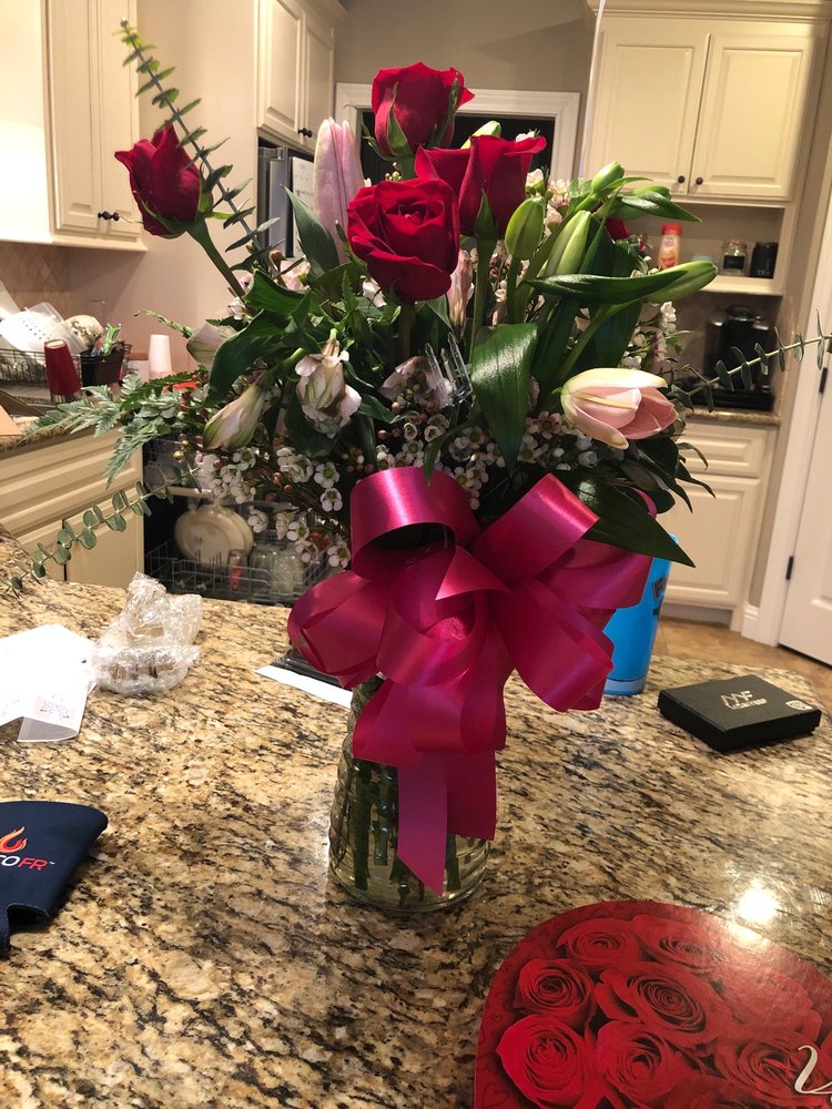 SHERMAN’S FLORIST 1368 US96, Lumberton, Texas Florists Phone