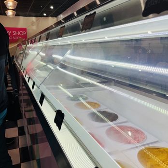 Sugarville - Ice cream selections - Ice Cream & Frozen Yogurt Near Me - Libertyville, Illinois