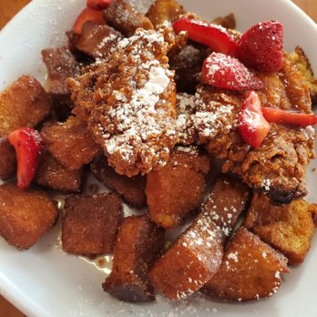 Ruby Slipper Midcity - Sweet heat chicken and French toast This was amazingly delicious. - Breakfast & Brunch Near Me - New Orleans, Louisiana Ruby Slipper Midcity - Sweet heat chicken and French toast This was amazingly delicious. - Breakfast & Brunch Near Me - New Orleans, Louisiana