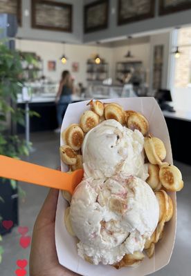 What's The Scoop by null