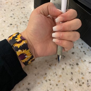 Tustin Nails Spa - Ombré nail set - Nail Salons Near Me - Orange, California