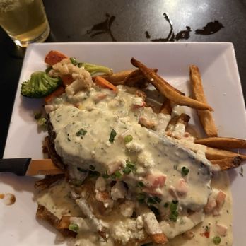 Sassafras Eclectic Food Joint - New York Steak with Blue Cheese Fondue - New American Near Me - Carson City, Nevada