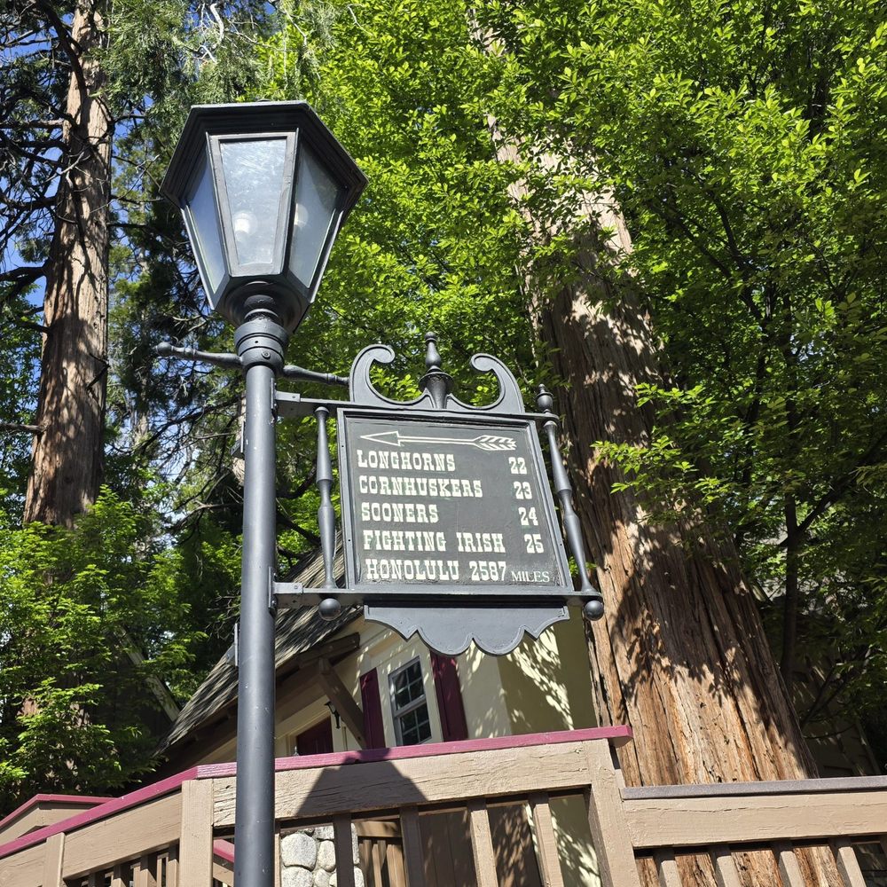 Saddleback Inn - Hotels Near Me - Lake Arrowhead, California Saddleback Inn - Hotels Near Me - Lake Arrowhead, California