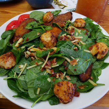 Lightsey's Restaurant - Scallop salad - Seafood Near Me - Okeechobee, Florida