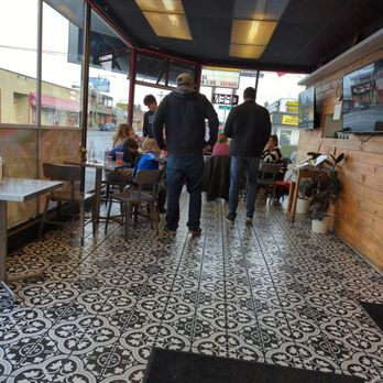 Balcon Express - Primary seating area - Tacos Near Me - Tacoma, Washington