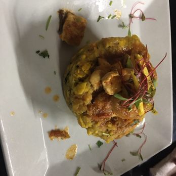 El Karakol - Mofongo relleno the pollo com salsa criolla - Caribbean Near Me - La Parguera, Puerto Rico