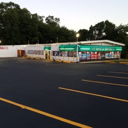 Billy's Liquors Wine & Spirits