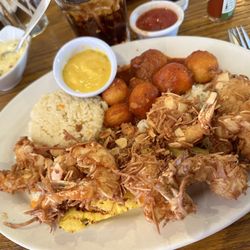 Muelle de al Lado - Coconut shrimp