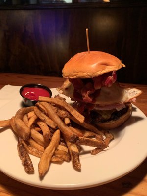 Hapeville Corner Tavern by null