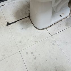 Viejo Amigo Mexican Restaurant - Has this floor ever been cleaned