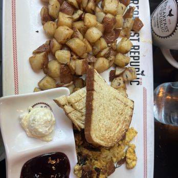 Breakfast Republic - Protein lover scramble, with potatoes and sourdough - Breakfast & Brunch Near Me - Palm Desert, California Breakfast Republic - Protein lover scramble, with potatoes and sourdough - Breakfast & Brunch Near Me - Palm Desert, California