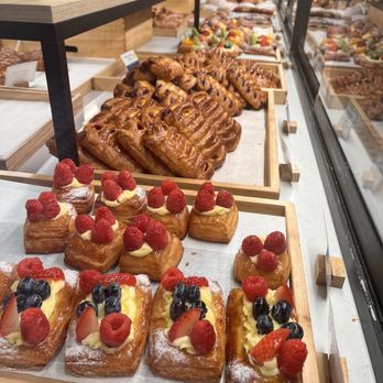 Paris Baguette - They have lots of treats to choose from - Bakeries Near Me - Chicago, Illinois Paris Baguette - They have lots of treats to choose from - Bakeries Near Me - Chicago, Illinois