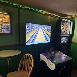 Skip's Bar & Grill