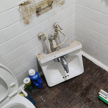 Sky Landing Apartments - Sink fallen dow - Apartments Near Me - White Settlement, Texas Sky Landing Apartments - Sink fallen dow - Apartments Near Me - White Settlement, Texas