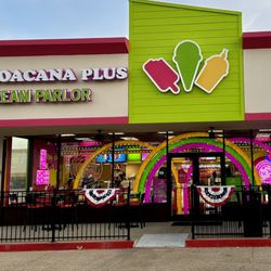 La Michoacana Plus - Outside front