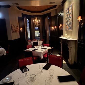 La Storia Ristorante - Inside - Italian Near Me - Chicago, Illinois La Storia Ristorante - Inside - Italian Near Me - Chicago, Illinois