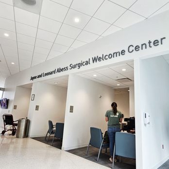 Skolnick Surgical Tower - Registration area in the front of the building - Hospitals Near Me - Miami Beach, Florida Skolnick Surgical Tower - Registration area in the front of the building - Hospitals Near Me - Miami Beach, Florida