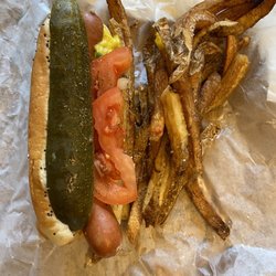 Zae’s Classic Chicago Hotdogs & Polish - Hot dog and fries
