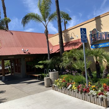 Islands Restaurant - Burgers Near Me - Vista, California Islands Restaurant - Burgers Near Me - Vista, California