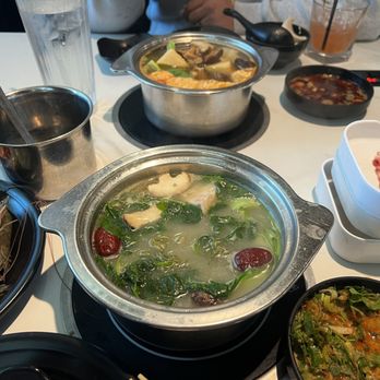 Boiling World - Chinese Herbal & Tom Yum - Hot Pot Near Me - Ontario, California