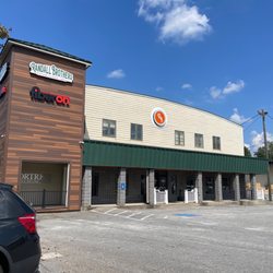 Pmc Building Materials - Main entrance