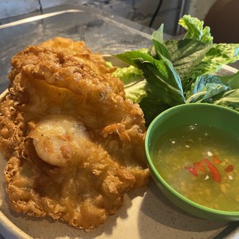 Lunch Lady - Crispy prawn fritters - Vietnamese Near Me - Vancouver, British Columbia