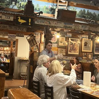 Lamberts Cafe - Hand tossed rolls - American Near Me - Sikeston, Missouri