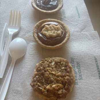 Starbucks - Apple Crumb, Pumpkin and Pecan little pie flight! - Coffee & Tea Near Me - Lebanon, Pennsylvania Starbucks - Apple Crumb, Pumpkin and Pecan little pie flight! - Coffee & Tea Near Me - Lebanon, Pennsylvania