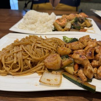 Maki Hibachi - Chicken and scallops - Japanese Near Me - Orlando, Florida