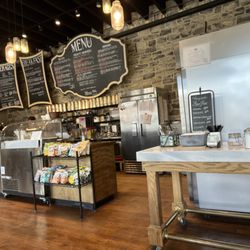 Oliver & Co - Counter service