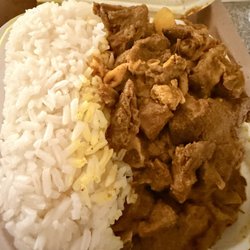 Small Curry Goat, white rice, no veg. Extra gravy.  Very good.