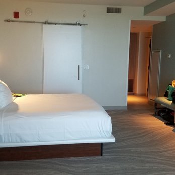 Zota Beach Resort - King suite with beachfront sea view and pool view! Room 313 - Hotels Near Me - Longboat Key, Florida Zota Beach Resort - King suite with beachfront sea view and pool view! Room 313 - Hotels Near Me - Longboat Key, Florida