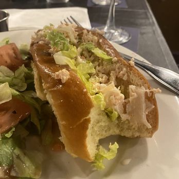 Woodhull Tavern - Maine Lobster roll - Bars Near Me - Commack, New York