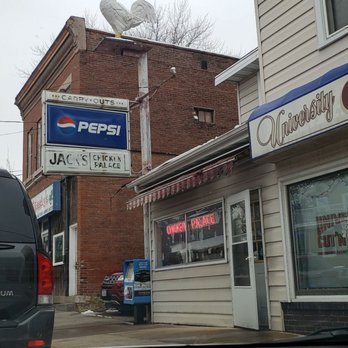 Jack's Chicken Palace - Chicken Shop Near Me - Dubuque, Iowa