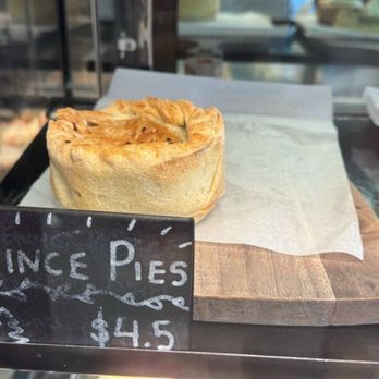 Frasers - Hmm, I could get my fill of a New Zealand-style meat pie here. - Coffee & Tea Near Me - Auckland, AUK Frasers - Hmm, I could get my fill of a New Zealand-style meat pie here. - Coffee & Tea Near Me - Auckland, AUK