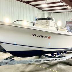 RI Motorsports and Detail - 2010 Seahunt Center console boat - in for a complete premier detail, and gelcoat polish!