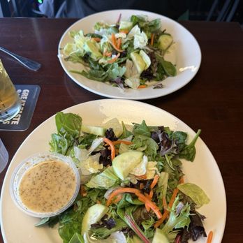 Fast Eddys Pizza - Garden Salad - Pizza Near Me - Downers Grove, Illinois Fast Eddys Pizza - Garden Salad - Pizza Near Me - Downers Grove, Illinois