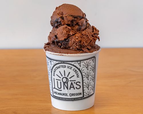 Luna's Ice Cream by null