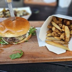 Chow Food & Beverage