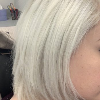Blankanvas Salon - Not platinum anymore. And the worst cut in a long time. - Makeup Artists Near Me - Houston, Texas