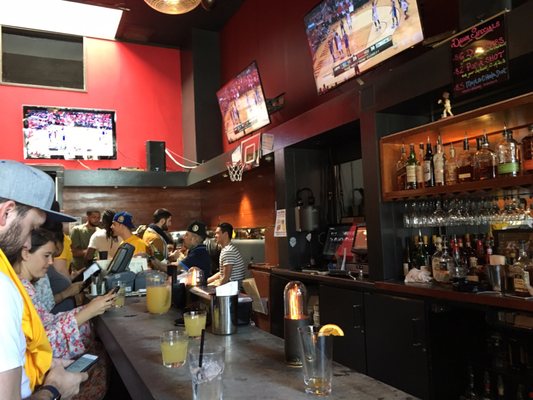 Bullitt Closed 247 Photos 500 Reviews Bars 2209 Polk St San Francisco Ca Restaurant Reviews Phone Number Menu