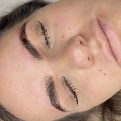 Full Bloom Beauty - Brow lamination and tint