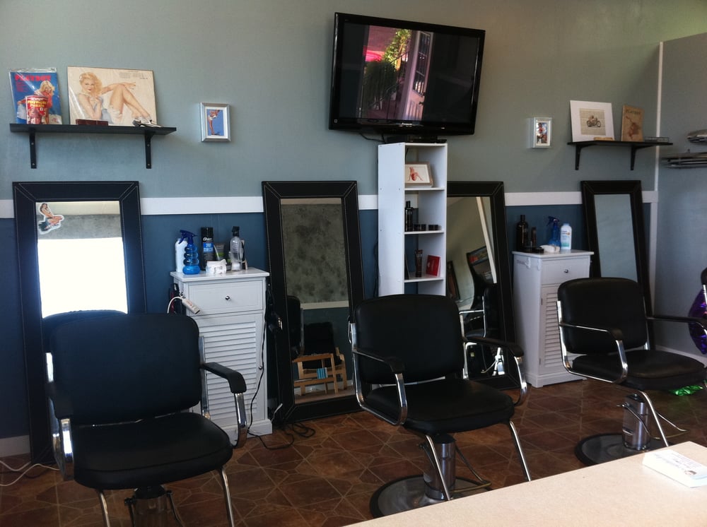 The Man Cave Salon Logo