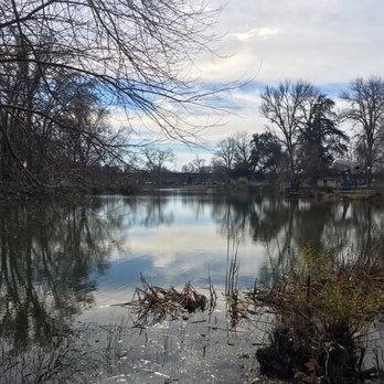 Southside Park - The lake facing south - Parks Near Me - Sacramento, California Southside Park - The lake facing south - Parks Near Me - Sacramento, California